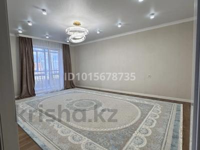 3-комнатная квартира · 100 м² · 8/9 этаж, самал 110 за 31.5 млн ₸ в Уральске