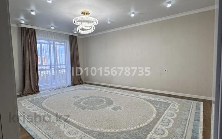 3-комнатная квартира · 100 м² · 8/9 этаж, самал 110 за 31.5 млн ₸ в Уральске — фото 6