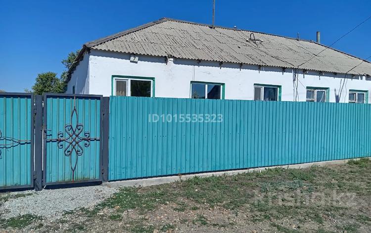 3-комнатная квартира · 60 м², Комсомольская 2 — Трассы за 7 млн ₸ в Булак — фото 2