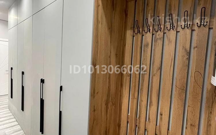 2-комнатная квартира · 70 м² · 3/9 этаж, мкр Нурсая, Елорда — Ел орда за 300 000 ₸ в Атырау — фото 2