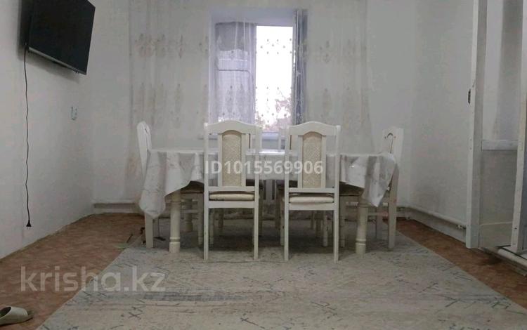 1-бөлмелі пәтер · 40 м² · 2/2 қабат, Попова 6, бағасы: 80 000 ₸ в Актобе, жилой массив Заречный-1 — фото 2