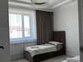 3-бөлмелі пәтер · 90 м² · 3/5 қабат, Бульвар Абая 53В — Кафе Аргын,Кенсарай, бағасы: 40 000 ₸ в  — фото 4