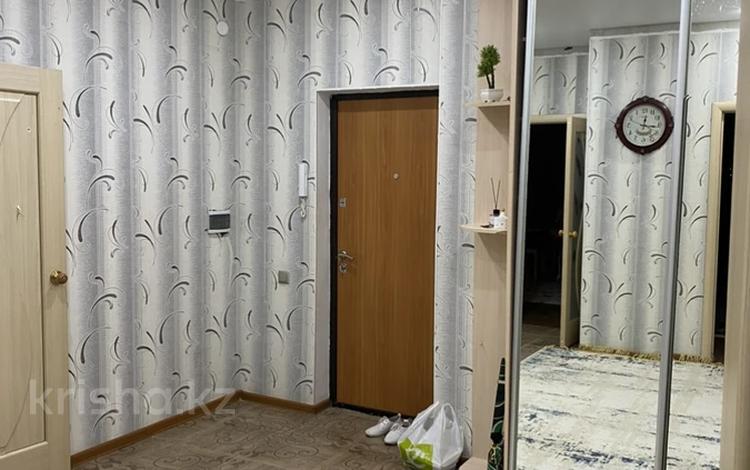 1-бөлмелі пәтер · 70 м² · 18/25 қабат, 11 ш/а. 112 Б, бағасы: 18.5 млн ₸ в Актобе, мкр 11 — фото 2