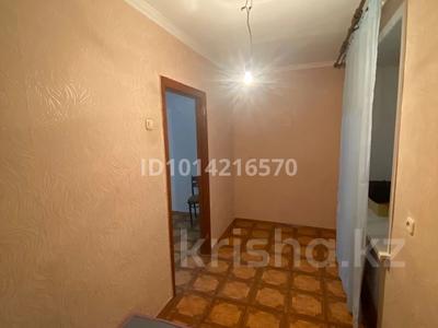 2-комнатная квартира · 57.1 м² · 2/5 этаж, мкр Михайловка , улица Аманжолова 13 за 21 млн ₸ в Караганде, Казыбек би р-н