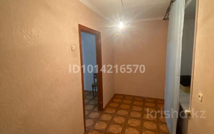 2-комнатная квартира · 57.1 м² · 2/5 этаж, мкр Михайловка , улица Аманжолова 13 за 21 млн ₸ в Караганде, Казыбек би р-н — фото 2