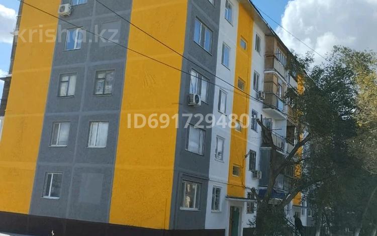 3-комнатная квартира, 63.3 м², 2/5 этаж, Гарышкерлер 54 за 21 млн 〒 в Жезказгане — фото 2