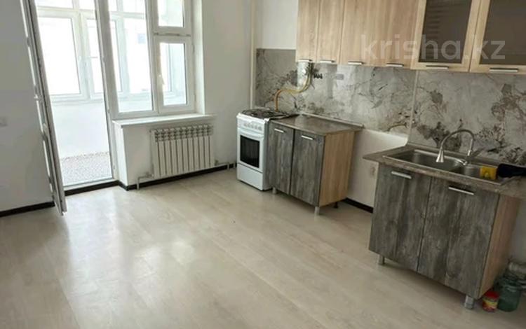 4-комнатная квартира · 100 м² · 4/6 этаж, улица Каллаур Акимова — На длительный срок за 130 000 ₸ в Таразе — фото 2