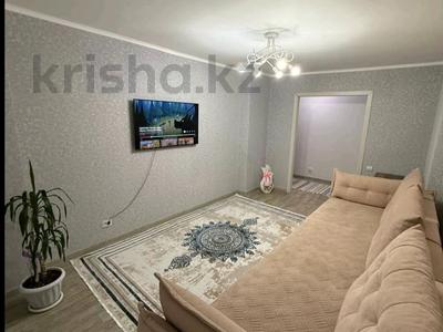 2-бөлмелі пәтер · 57 м² · 3/5 қабат, 4 ш/а 19, бағасы: 100 000 ₸ в Уральске, мкр 4