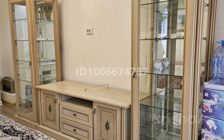 3-бөлмелі пәтер · 64 м² · 5/5 қабат, мкр Аксай-2 5, бағасы: 35 млн ₸ в Алматы, Ауэзовский р-н — фото 22