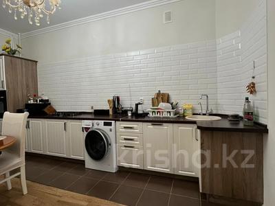 2-комнатная квартира · 99.4 м² · 2/8 этаж, Санкибай Батыра 28В к3 за 37 млн ₸ в Актобе