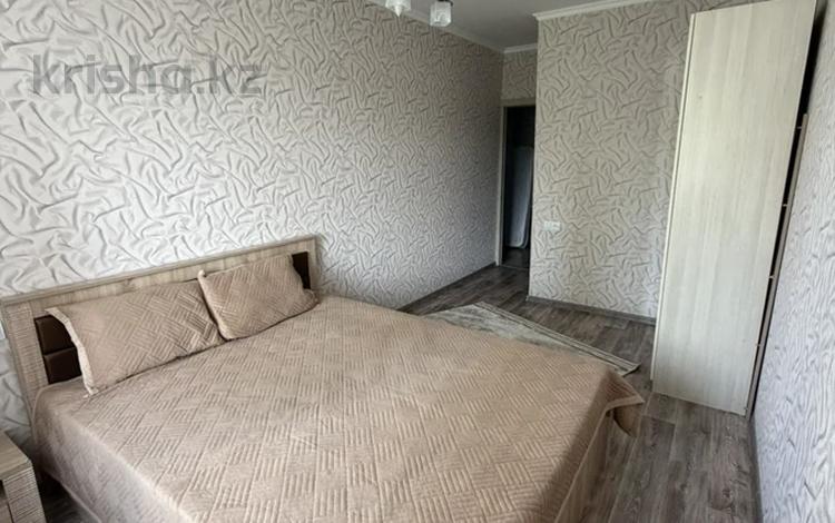 2-бөлмелі пәтер · 71 м² · 4/6 қабат, Сергей Тюленина 6, бағасы: 15 000 ₸ в Уральске — фото 2