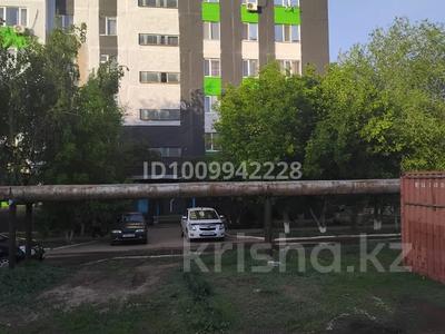 3-бөлмелі пәтер · 63 м² · 9/9 қабат, Ларина 8/1 — Променад, автопарк, бағасы: 17.5 млн ₸ в Уральске