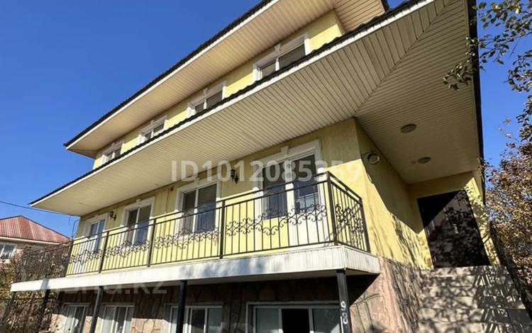 Отдельный дом · 4 комнаты · 360 м² · 8 сот., Абай 83 за 95 млн ₸ — фото 2