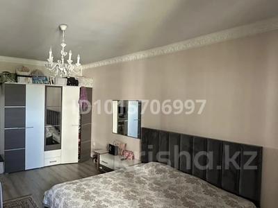 3-комнатная квартира · 90 м² · 4/15 этаж, Толе би 273/5 за 380 000 ₸ в Алматы, Алмалинский р-н