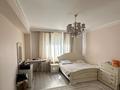 3-комнатная квартира · 90 м² · 4/15 этаж, Толе би 273/5 за 380 000 ₸ в Алматы, Алмалинский р-н — фото 2