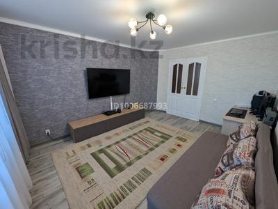 3-комнатная квартира · 60 м² · 10/10 этаж, мкр 8 269/1 — Бр.Жубановых / А.Молдагуловой за 18 млн 〒 в Актобе