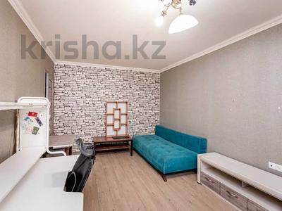 2-комнатная квартира, 38.5 м², 1/4 этаж, Достык, пр — Мкр Аксай-3 за 26 млн 〒 в Алматы, Медеуский р-н