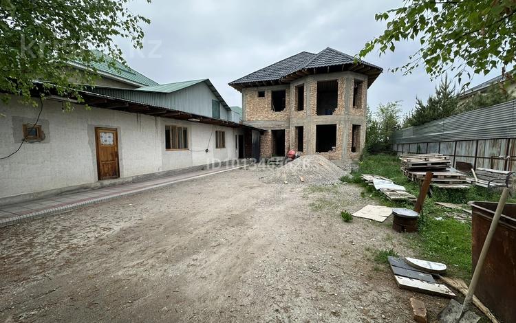 Отдельный дом · 5 комнат · 250 м² · 6 сот., Жангелдина 9а — В заде АЗС Компас за 40 млн ₸ в Талгаре — фото 2