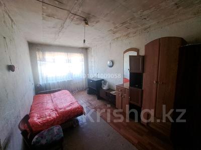 1-комнатная квартира · 30 м² · 5/5 этаж, Пришахтинск, 21 мкр 2/3 за 5.7 млн 〒 в Караганде, Алихана Бокейханова р-н