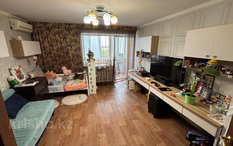2-комнатная квартира · 53.6 м² · 9/9 этаж, Бориса Александрова 11 за 25.5 млн ₸ в Усть-Каменогорске — фото 9