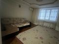 2-комнатная квартира · 63 м² · 2/5 этаж, мкр Кунаева 62 за 180 000 ₸ в Уральске — фото 8