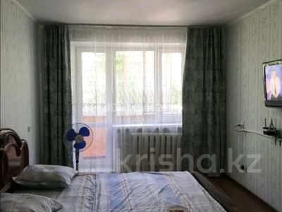 2-комнатная квартира · 48 м² · 3/9 этаж, 10 микрорайон за 12 000 ₸ в Аксае