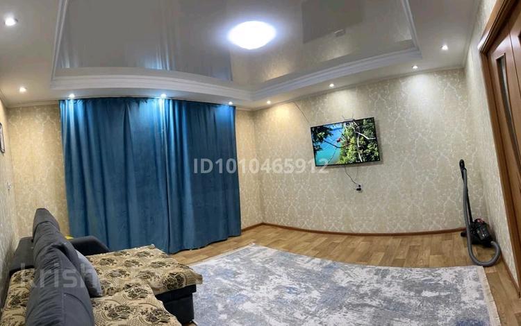 2-бөлмелі пәтер · 68 м² · 3/5 қабат, Улица Конаева, 33 — Магазин 777, бағасы: 4 млн ₸ в Жезкент — фото 2