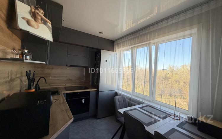 2-комнатная квартира · 52 м² · 5/5 этаж, бажова 343 за 21 млн ₸ в Усть-Каменогорске — фото 2
