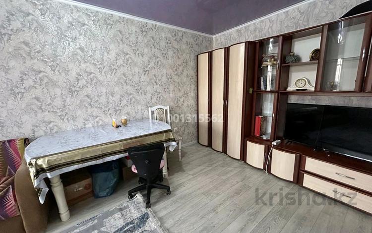 1-бөлмелі пәтер · 32 м² · 5/5 қабат, мкр Юго-Восток — Район Рынка, бағасы: 12 млн ₸ в Караганде, Казыбек би р-н — фото 2