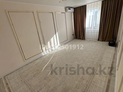3-комнатная квартира · 65 м² · 4/5 этаж, авангард 2 мкр 22 — Авангард 2 мкр. за 23 млн 〒 в Атырау, мкр Авангард-2