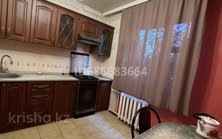 2-бөлмелі пәтер · 52 м² · 1/9 қабат, мкр 12 50 — Дет сад Ертостик, ТД Аида, фитнес клуб Lifestyle, бағасы: 18 млн ₸ в Актобе — фото 2