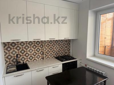 Аренда квартир в Алматы: 4-комнатная квартира · 81 м² · 2/4 этаж, Панфилова 109 за 500 000 〒 4-комнатная квартира · 81 м² · 2/4 этаж, Панфилова 109 за 500 000 〒 в Алматы, Алмалинский р-н