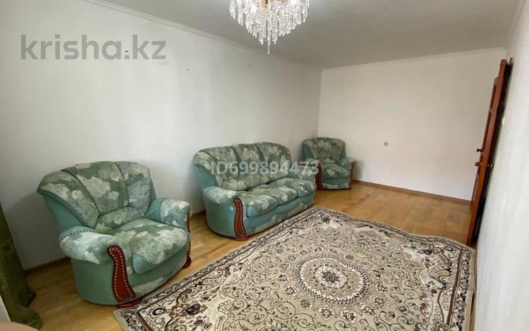 2-комнатная квартира · 70 м² · 2/9 этаж, мкр Кунаева 25 — 44 школы за 150 000 ₸ в Уральске — фото 2