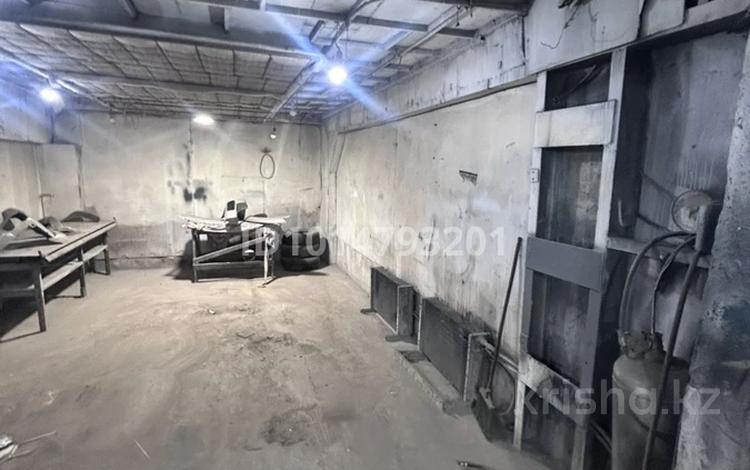 Гараж · 100 м² · Гагарина 57/1, бағасы: 130 000 ₸ в Павлодаре — фото 2