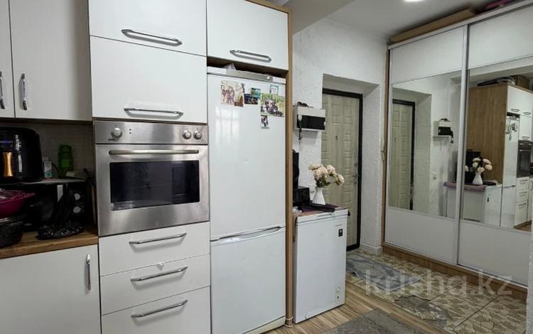 2-бөлмелі пәтер · 40 м² · 1/9 қабат, Айнабұлақ-2 ш/а. — Жумабаева, бағасы: 25.6 млн ₸ в Алматы, Жетысуский р-н — фото 8