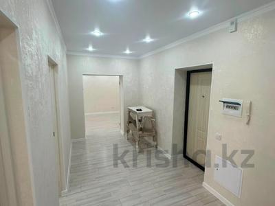2-бөлмелі пәтер · 63 м² · 1/5 қабат, Алтын орда ш/а., бағасы: 27.5 млн ₸ в Актобе, мкр. Алтын орда