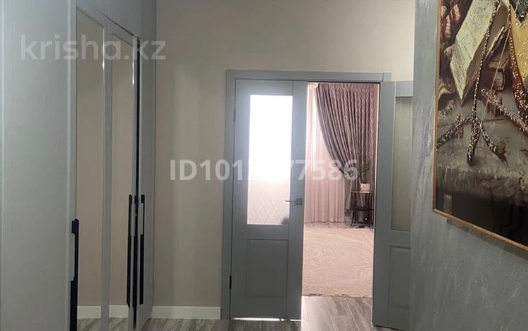 2-комнатная квартира · 80 м² · 4/5 этаж, мкр. Алтын орда, мкрн Батыс-2 40B за 35 млн ₸ в Актобе — фото 2