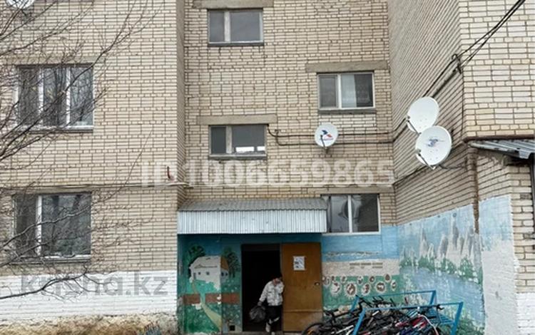 2-комнатная квартира · 41.9 м² · 2/5 этаж, мкр. Зачаганск пгт, Джаникешева 4 за 11 000 ₸ в Уральске — фото 2