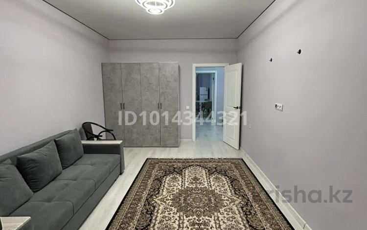 1-комнатная квартира · 50 м² · 8/8 этаж, Жапсарбаева 68 за 200 000 ₸ в Алматы, Алатауский р-н — фото 2