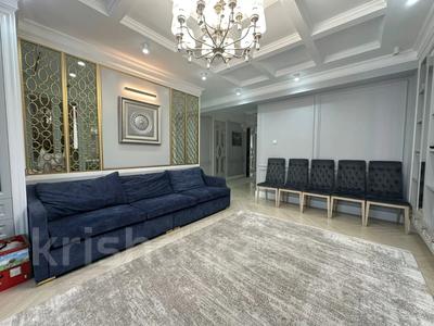 7-бөлмелі пәтер · 330 м² · 3/3 қабат, Горный Гигант ш/а., улица 4-ая 2, бағасы: 435 млн ₸ в Алматы, Медеуский р-н