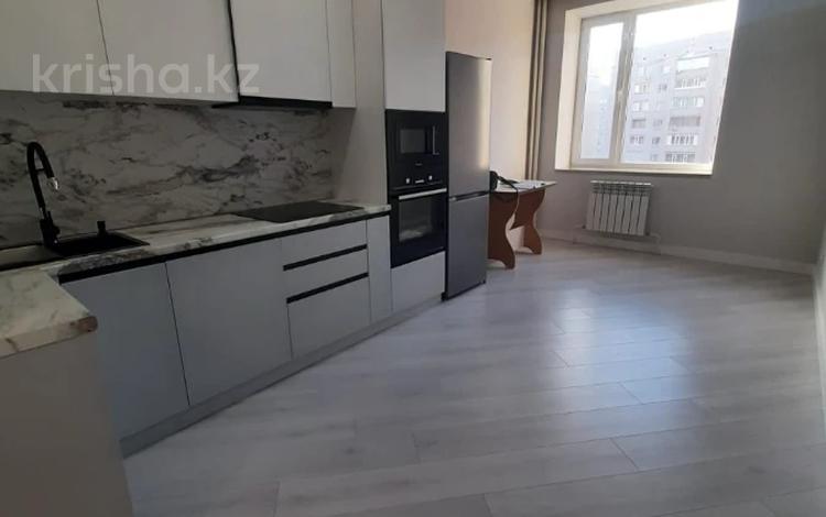 2-комнатная квартира, 75 м², 5/9 этаж, Академика Сатпаева 350/1