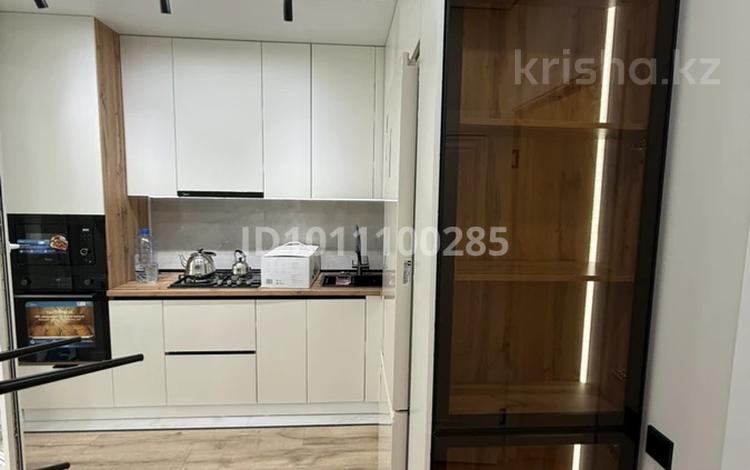 1-комнатная квартира · 37.7 м² · 3/9 этаж, мкр Нурсая, Абулхайр-хана 69/5 за 250 000 〒 в Атырау — фото 2