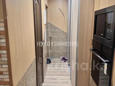 1-бөлмелі пәтер · 30 м² · 1/5 қабат, мкр Алмагуль, Жарокова, бағасы: 30 млн ₸ в Алматы, Бостандыкский р-н