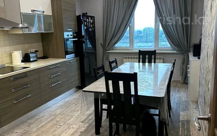 4-бөлмелі пәтер · 170 м² · 15/15 қабат, мкр Самал, Достык 128 — Жолдасбекова, бағасы: 155 млн ₸ в Алматы, Медеуский р-н — фото 2
