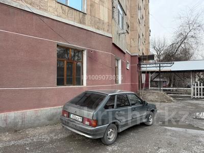 Свободное назначение, офисы, магазины и бутики, склады, общепит, салоны красоты, медцентры и аптеки, образование, кабинеты и рабочие места, студии · 360 м² за 650 000 〒 в Шымкенте, Аль-Фарабийский р-н