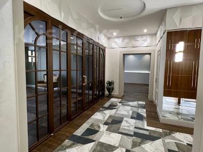 4-бөлмелі пәтер · 180.9 м² · 6/8 қабат, Береке 77, бағасы: 190 млн ₸ в Костанае