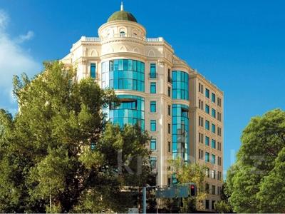 4-комнатная квартира · 153 м² · 6/9 этаж, Достык 250 — Жамала Омаровой за 880 000 〒 в Алматы, Медеуский р-н