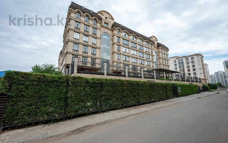 Офисы, салоны красоты, медцентры и аптеки, образование · 194.9 м² за 63 млн ₸ в Астане, Нура р-н — фото 36