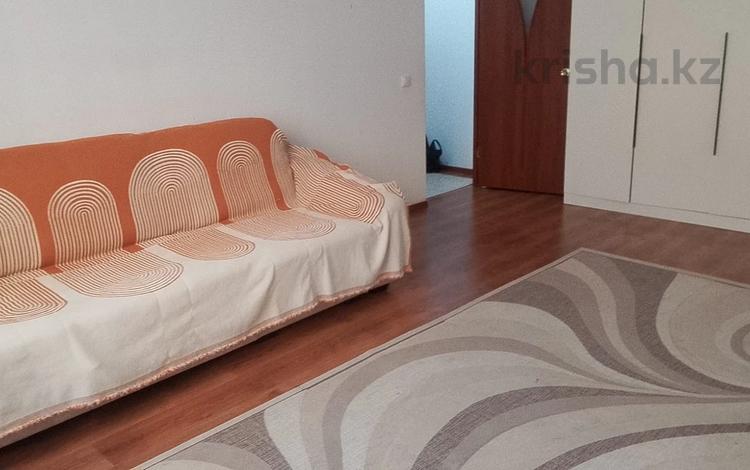 1-комнатная квартира · 47 м² · 2/5 этаж, 17-й мкр, 17-ш/а. 79 за 150 000 ₸ в Актау — фото 2