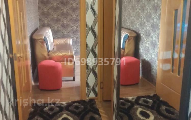 3-комнатная квартира · 70 м² · 4/5 этаж, 8-й микрорайон, 8-й микрорайон 54 — Акация нулифар за 220 000 ₸ в Шымкенте, Туран р-н — фото 2